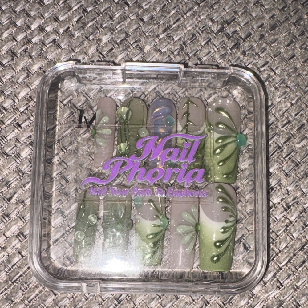 Green and Gray Press-On Nails